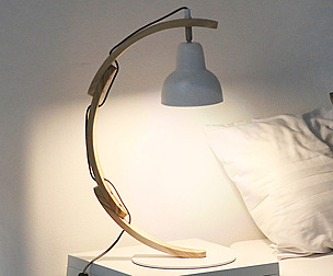 New Moon Wood Stand