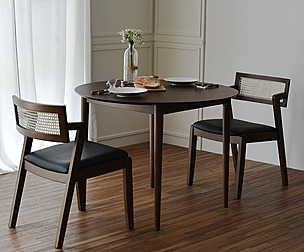 Latte solid wood round dining table set