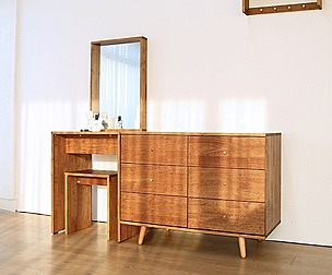 Brownie Wood Dressing Table