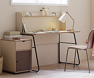 Norma shelf-type desks