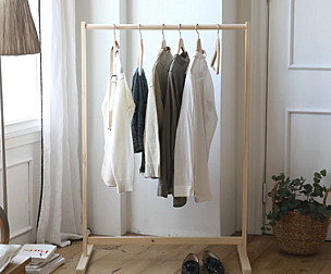 Solid Wood Modern Hanger 800