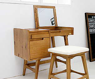 Scandinavian wood storage mirror dressing table