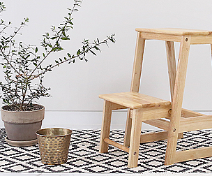 Solid wood 2-tier folding step stool