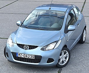 Mazda 2 3-door 2009