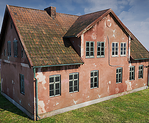 Abandoned Rural House Low Poly