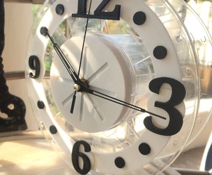 Spool Clock
