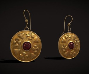 Byzantine Earrings With Garnet