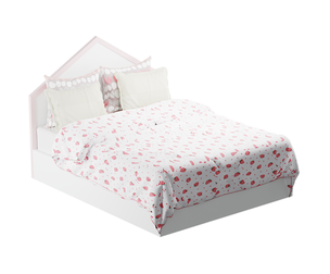 Charming Canopy Bed