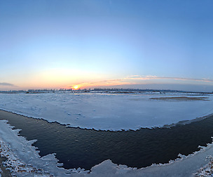 HDRi Frozen River