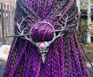 Skull-crow hairpin