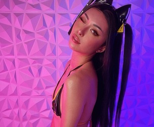 Cyber kitten