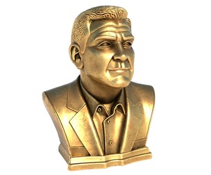 George Clooney statue
