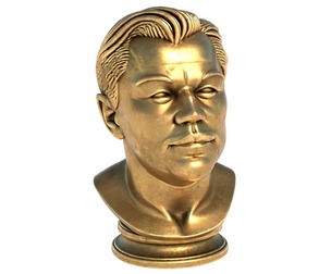 leonardo statue