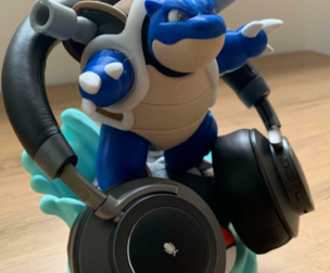 BLASTOISE HEADSET STAND