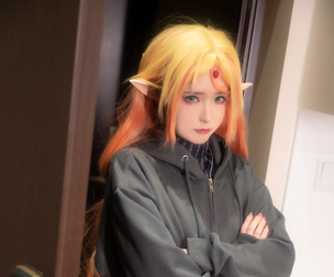 【Uncle from Another World】aunt cosplay