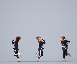 00370_Carl003 Young Black girl running in casual sportswear, transitional seasonal attire