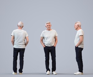 00428_Enzo004 Senior Caucasian man waiting in public space wearing casual summer clothing