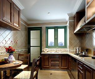 Family - kitchen - restaurant 368