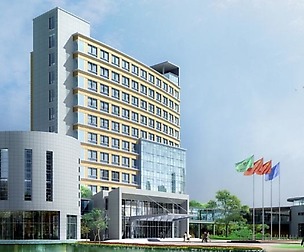 City office building avant-garde hotel  455