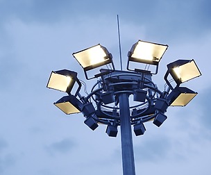 Mast with a mobile crown + Spotlight Jupiter