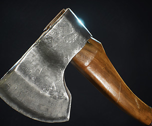 Game-ready Forest Axe Prop + UE Project