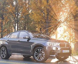 SUV X6M 2015 Product Modeling and Rendering