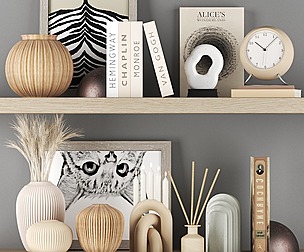 Decorative set